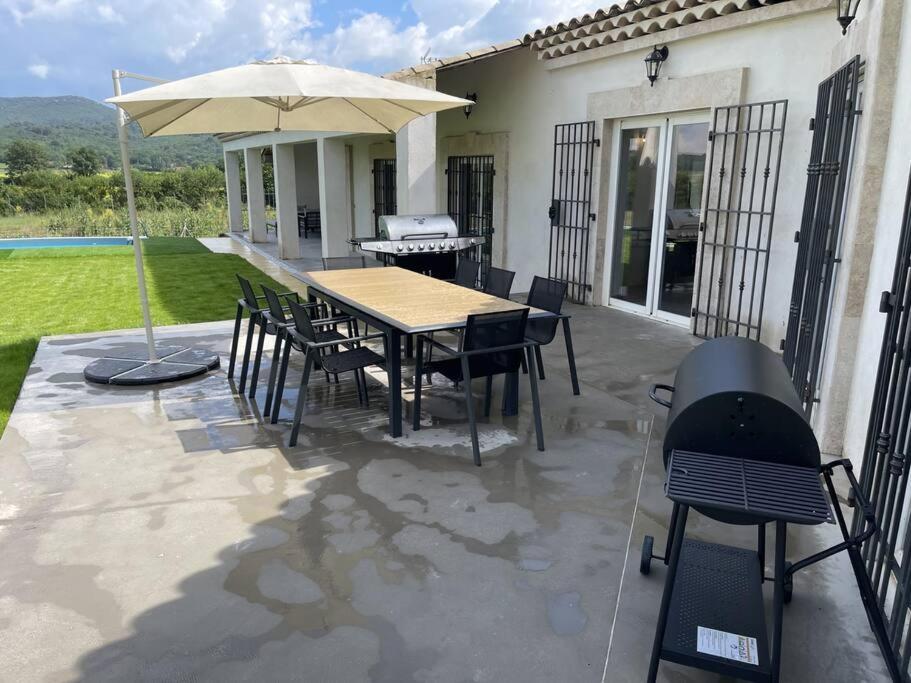 Villa Rians Rians  Экстерьер фото