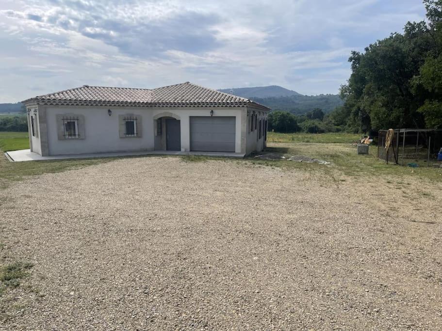 Villa Rians Rians  Экстерьер фото